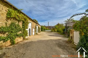 House for sale la croisille sur briance, limousin, Li894 Image - 24