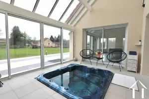 Conservatory - jacuzzi