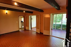 House for sale mhere, burgundy, CVH5514M Image - 5