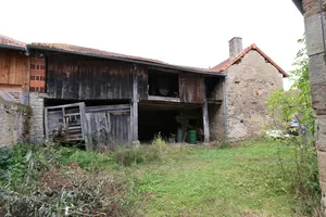 Garage, open barn & building with pantry