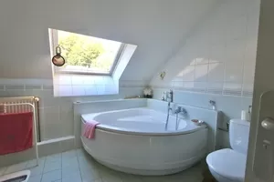 En suite bathroom