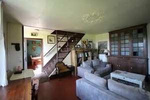 House for sale anlezy, burgundy, LB5561N Image - 2