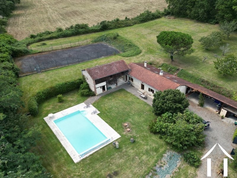 Property and houses for sale by estate agent France4u